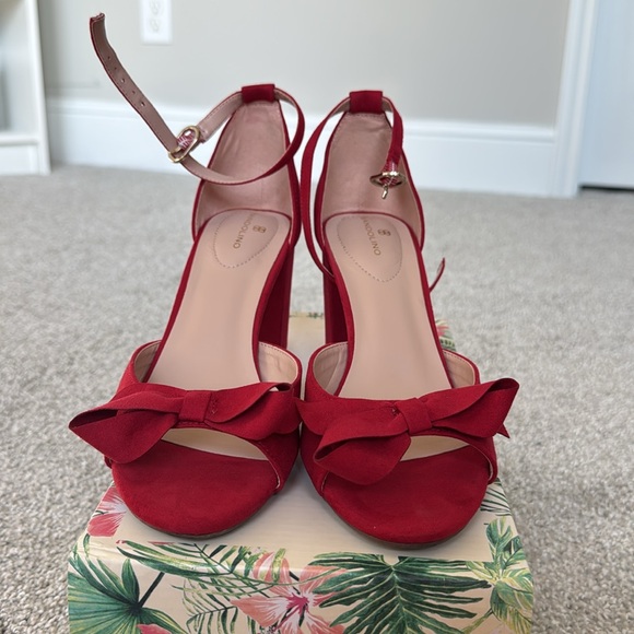 Bandolino red heel - Picture 3 of 3